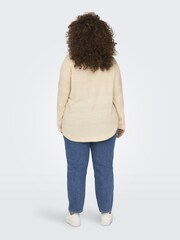 ONLY Curve Cream Textured Lightweight Jumper - Image 3 of 5