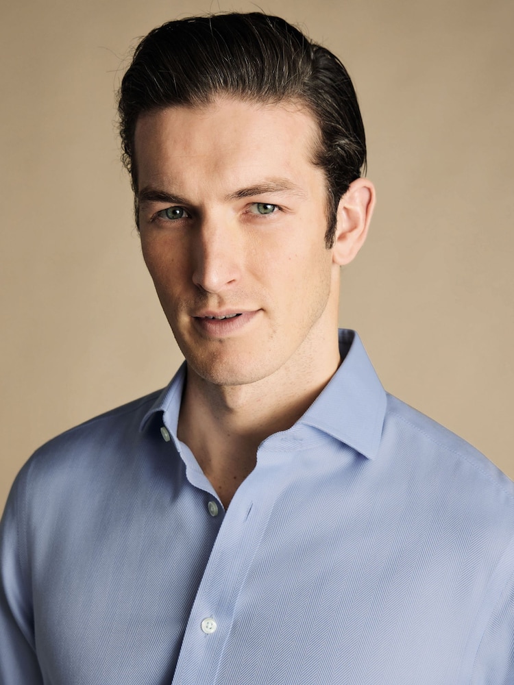 Charles Tyrwhitt Blue Slim Fit Cutaway Non-iron Herringbone 100% Cotton Shirt - Image 2 of 4