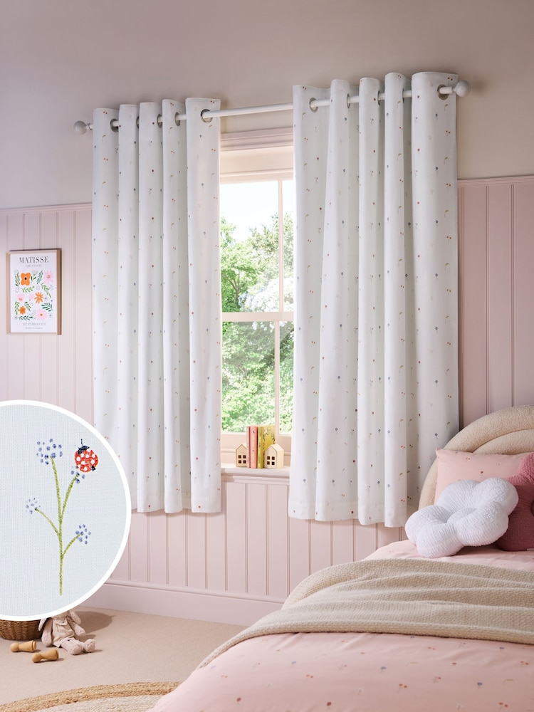 Cortinas Eyelet Blackout - Imagem 1 de 1