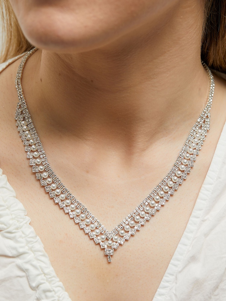 Jon Richard Silver Pearl And Crystal V Necklace - Image 2 of 4