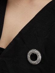 Jon Richard Silver Cubic Zirconia Statement Wreath Brooch - Image 4 of 5
