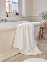 Shabby Chic by Rachel Ashwell® White Crochet Lace 100% Cotton Towel - Image 3 of 5