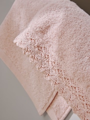 Shabby Chic by Rachel Ashwell® Soft Pink Crochet Lace 100% Cotton Towel - Image 4 of 6