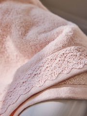 Shabby Chic by Rachel Ashwell® Soft Pink Crochet Lace 100% Cotton Towel - Image 5 of 6