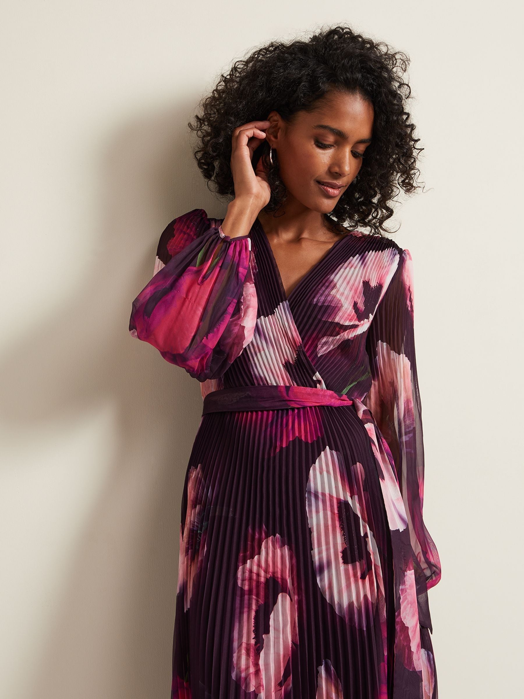 Phase eight isadora floral dress 2025