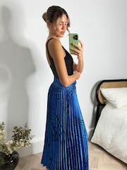 Style Cheat Blue Demi Belted Pleated Midi Skirt - Image 2 of 4
