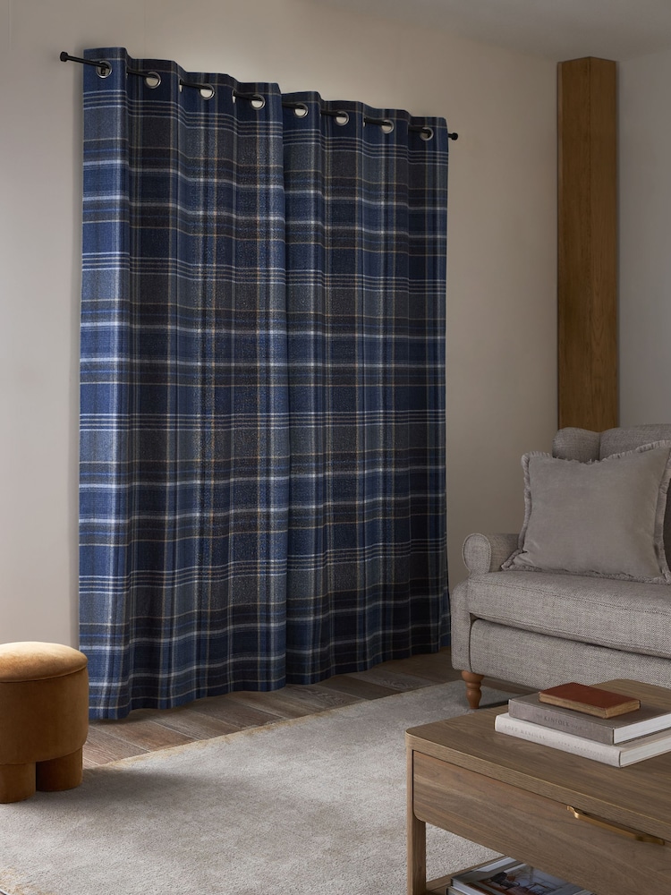 Cortinas com ilhós xadrez escovados - Imagem 2 de 4