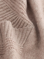 Camel Brown Premium 100% Lambswool Sleeveless V-Neck Knitted Vest Tank Top - Image 7 of 7