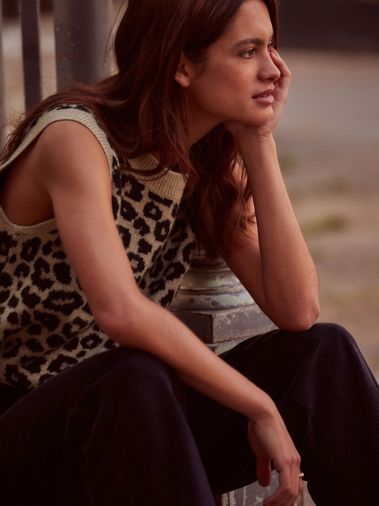 Neutral Leopard Animal Sleeveless Crew Neck Knitted Jumper Tank Vest Top with Wool - Image 3 of 6