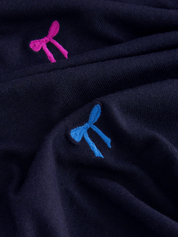 Marineblau mit Regenbogenschleifen - Langärmliger bestickter Pullover mit Rundhalsausschnitt - Bild 6 von 6