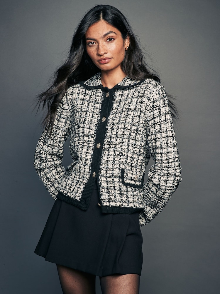 Schwarz/Weiß mit Karos - Elegante strukturierte Tweed-Jacke aus Bouclé-Strick - Bild 1 von 7 Schwarz/Weiß mit Karos - Elegante strukturierte Tweed-Jacke aus Bouclé-Strick - Bild 1 von 7