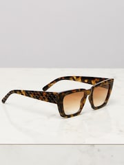 Lipsy Brown Oversized Quilted Sunglasses - Image 3 of 4
