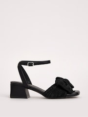 Simply Be Black Wide Fit Plisse Bow Low Occasion Heels In Wide Fit - Image 6 of 7