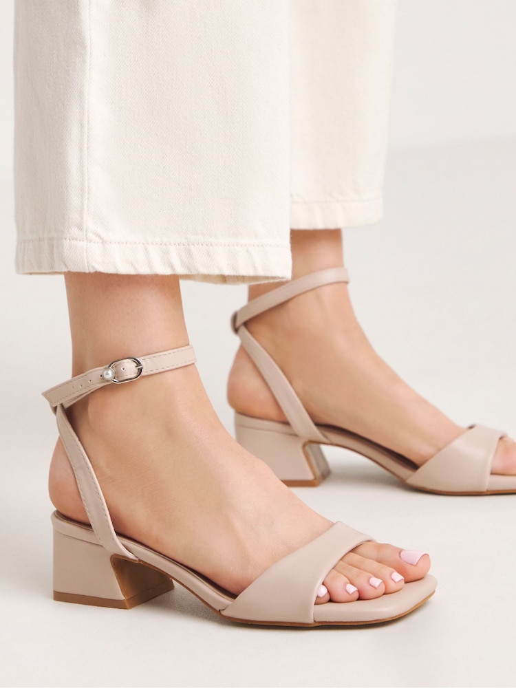 Natural - Simply Be Wide Fit Barely There On Bajo Block Heels - Imagen 1 de 8 Natural - Simply Be Wide Fit Barely There On Bajo Block Heels - Imagen 1 de 8