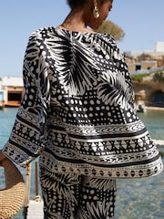 Friends Like These Black/White Long Sleeve Satin Kimono Cover Up - Image 2 of 4