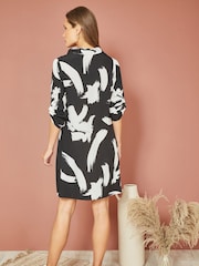 Yumi Black Abstract Print Tunic With Pockets - Image 3 of 4