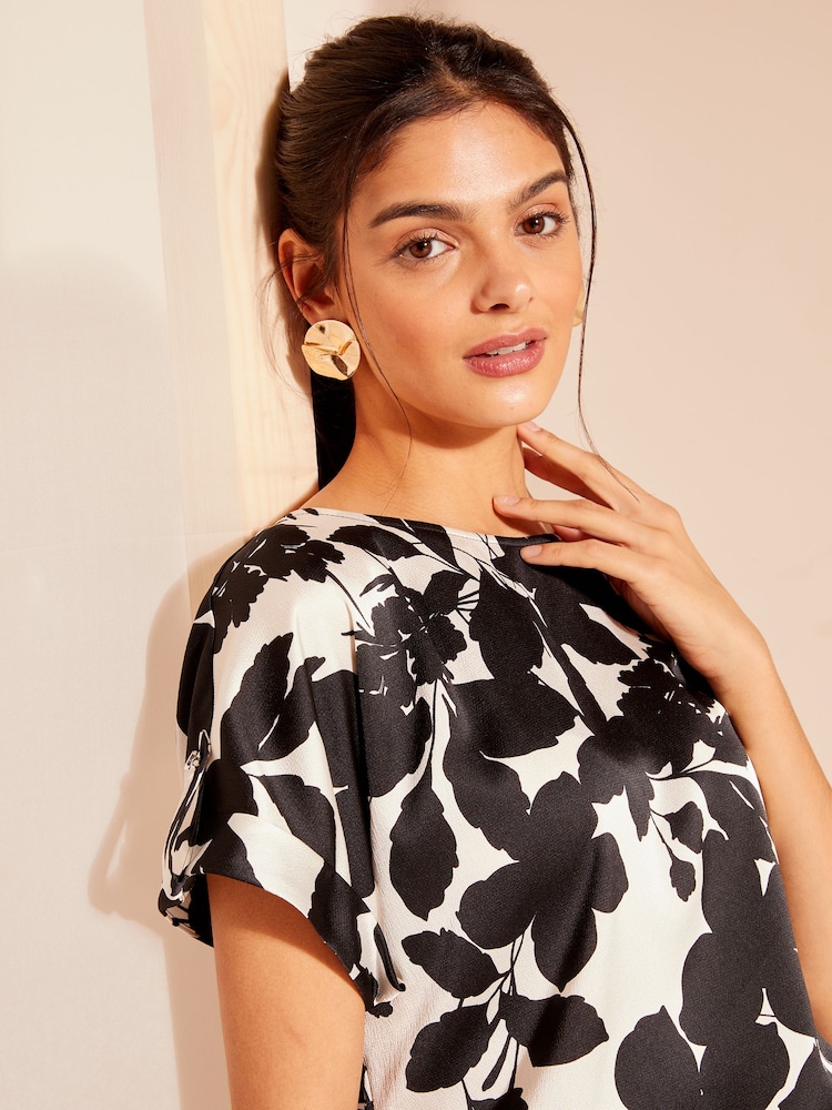 Friends Like These Black/White Printed Satin Utility Short Sleeve Top - Image 2 of 4