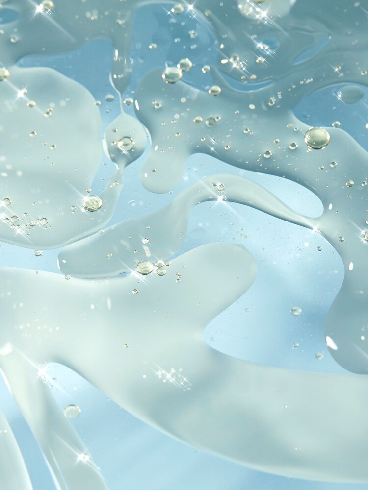 NEOM Real Luxury Wellbeing Soak Multi-Vitamin Bath Oil 100ml - Image 5 of 5