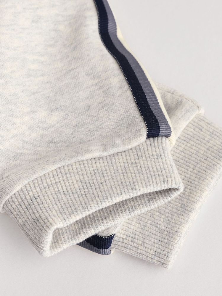 Amarillo ocre - Conjunto de sudadera y pantalones de chándal para bebé - Imagen 11 de 11