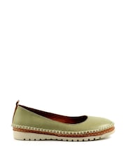 Lunar Dove Pump Shoes - Image 3 of 8