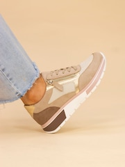 Lunar Haller Trainers - Image 2 of 8