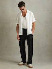 Reiss Black Malin Elasticated Plisse Trousers - Image 1 of 5