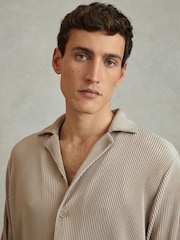 Reiss Champagne Icon Plisse Cuban Collar Shirt - Image 3 of 5
