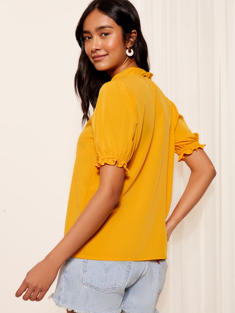 Friends Like These – Kurzärmlige, gewebte Bluse mit Bindeband am Kragen - Bild 4 von 4