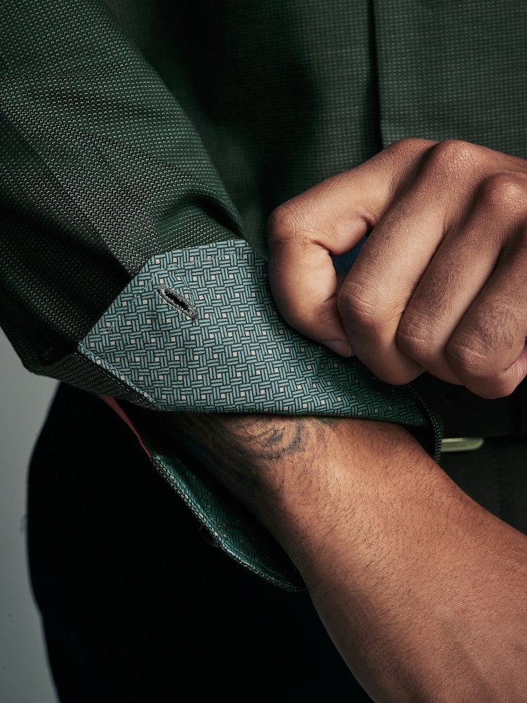 Forest Green Regular Fit Trimmed Easy Care Single Cuff Oxford Shirt - Image 3 of 3