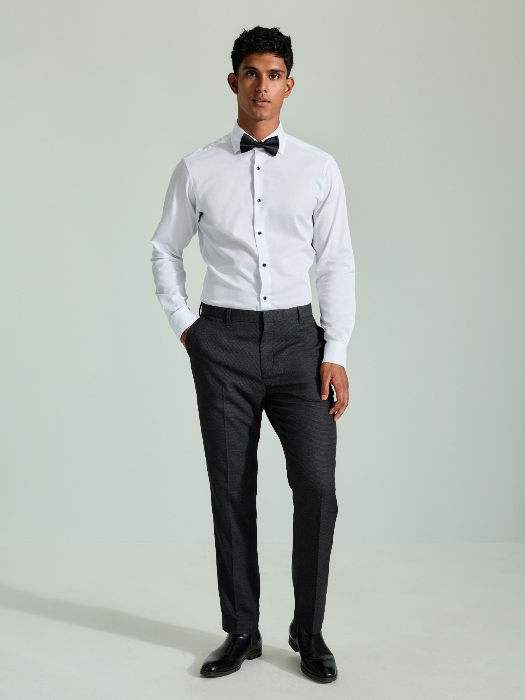 注目ショップ Buy White Textured Slim Fit single Cuff Shirt And Bow Tie サロペット・オーバーオール・オールインワン