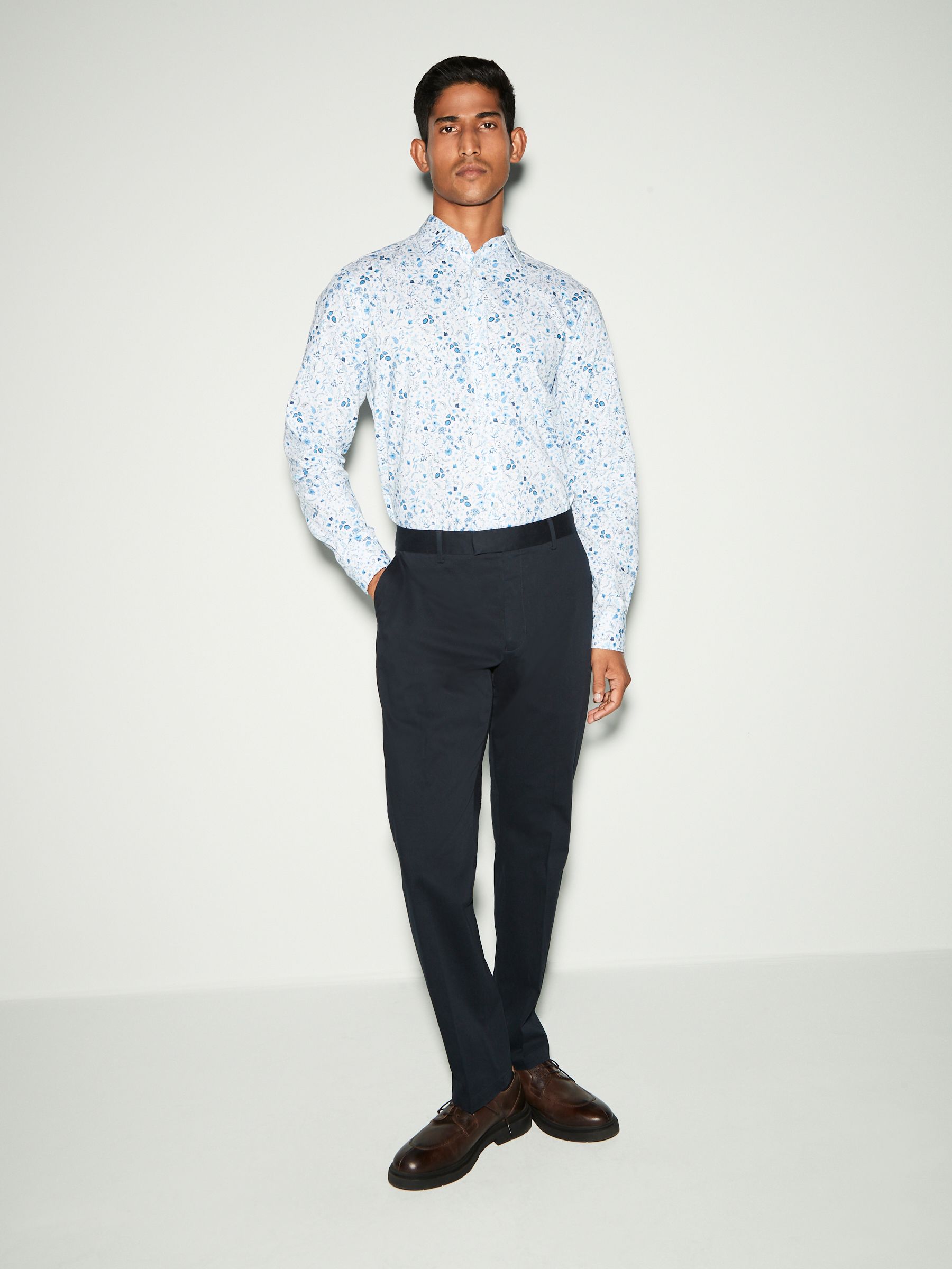 BESPOKE - Men's White Long Sleeve Dress Shirt - Modern Fit