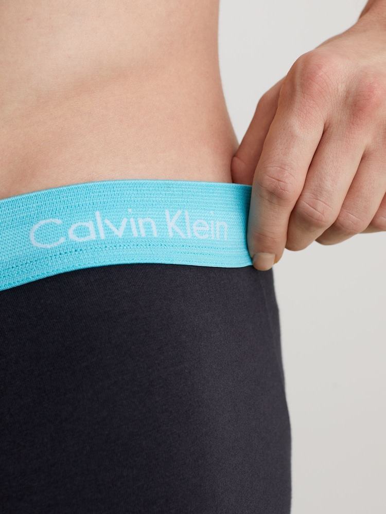 Calvin Klein Black/Grey Band Low Rise Boxers 3 Pack - Image 4 of 4