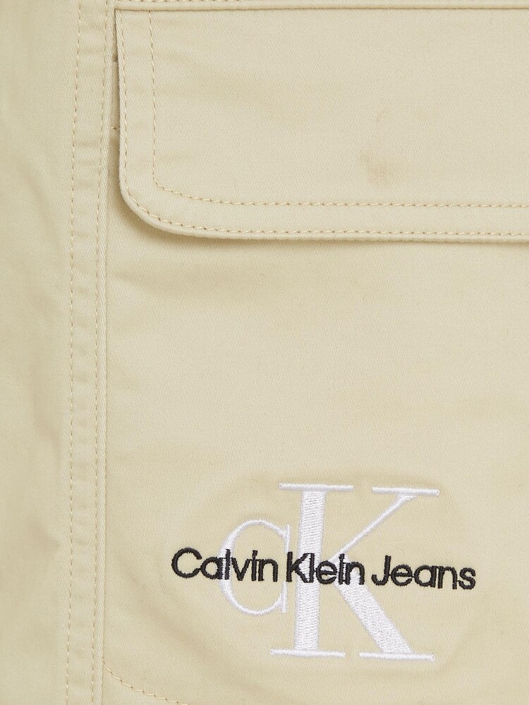 Calvin Klein Green Logo Cargo Shorts - Image 6 of 6