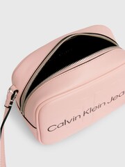 Calvin Klein Pink Slogan Cross-Body Bag - Image 4 of 5