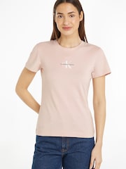Розовый - Calvin Klein Jeans Шорты с логотипом из слим фит 100% хлопка - Image 1 of 6