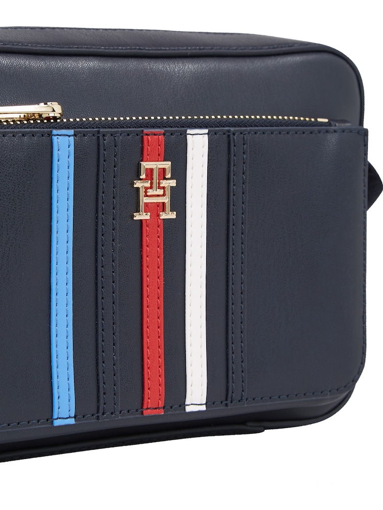 Tommy Hilfiger Iconic Camera Bag - Image 4 of 4