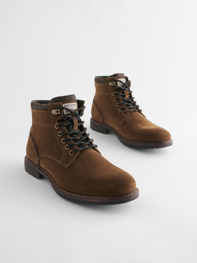 Hellbraun/Braun - Chukka-Stiefel mit Schnürung - Bild 2 von 7 Hellbraun/Braun - Chukka-Stiefel mit Schnürung - Bild 2 von 7