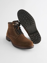 Hellbraun/Braun - Chukka-Stiefel mit Schnürung - Bild 7 von 7