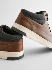 Braun - Flacher Sport-Boot - Bild 4 von 6