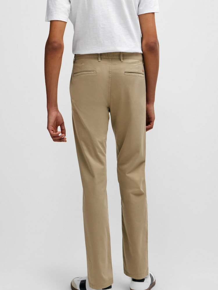 Бежевый - BOSS Slim Fit Stretch Cotton Trousers - Изображение 2 из 5