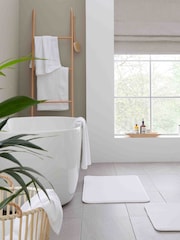 Catherine Lansfield Set of 2 White Anti-Bacterial 100% Cotton Towels - Image 1 of 4