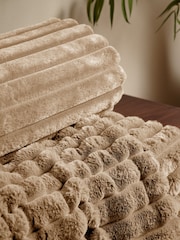 Catherine Lansfield Soft and Cosy Ribbed Faux Fur Throw - Image 2 of 4