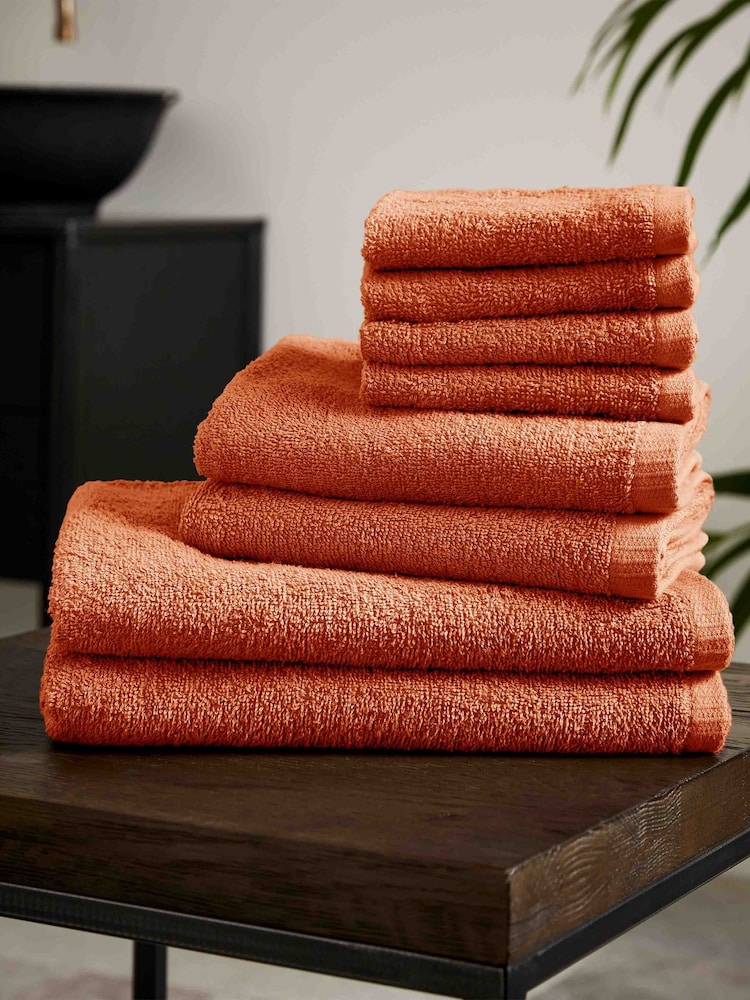 Catherine Lansfield Orange Quick Dry 100% Cotton Towel Set - Image 1 of 3