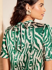 Friends Like These Green Printed Flutter Sleeve Keyhole Blouse - Image 2 of 4