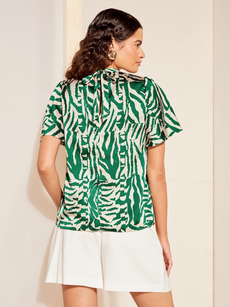 Friends Like These Green Printed Flutter Sleeve Keyhole Blouse - Image 4 of 4