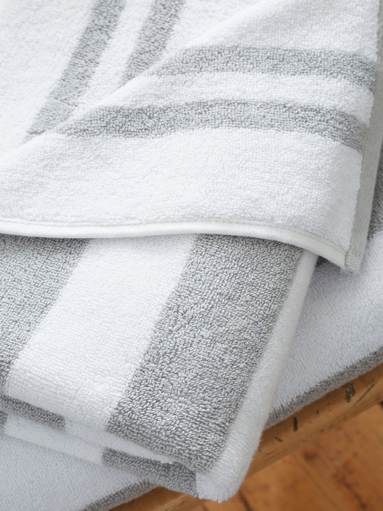 Bianca Silver Grey Reversible Stripe 100% Cotton Jacquard Towel - Image 2 of 4