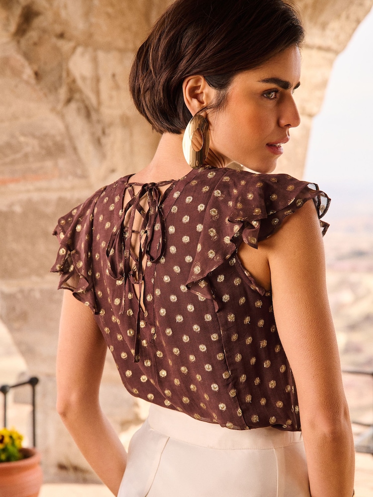 Love & Roses, Metallic-Bluse mit Rüschen, V-Ausschnitt und Bindeband hinten - Bild 2 von 4 Love & Roses, Metallic-Bluse mit Rüschen, V-Ausschnitt und Bindeband hinten - Bild 2 von 4