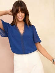 Love & Roses Strukturierte Bluse mit weiten Ärmeln - Bild 1 von 5