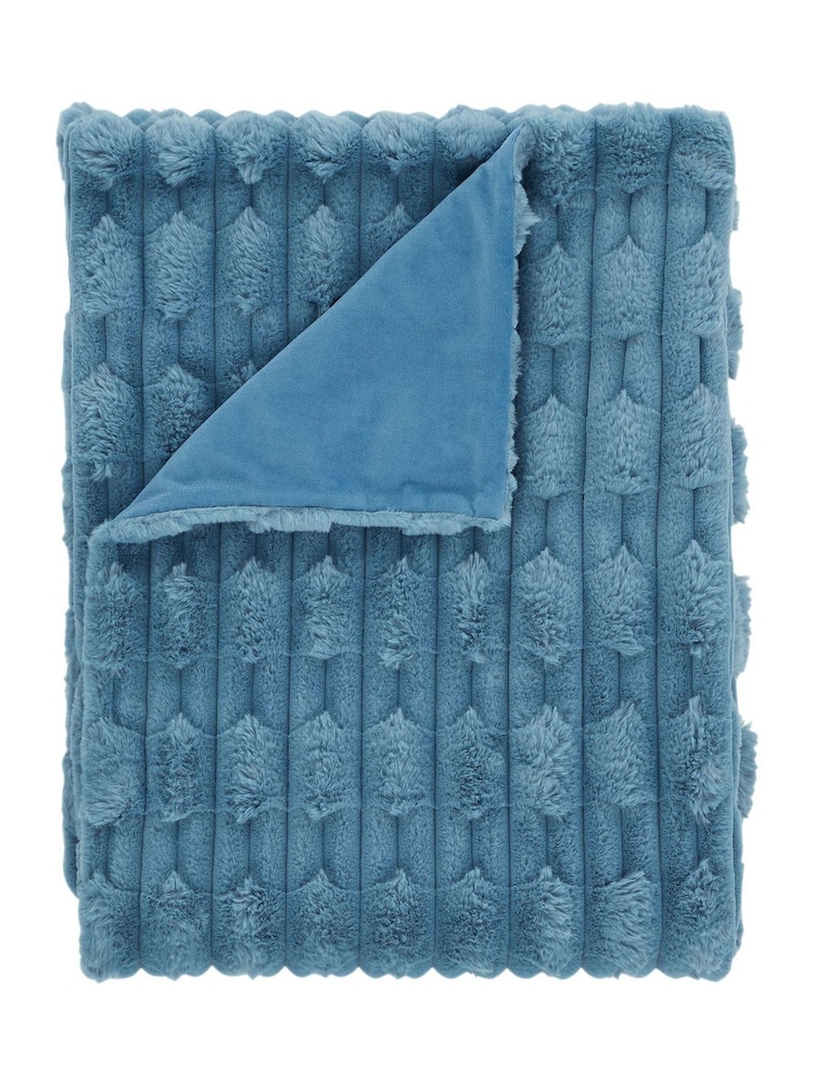 Blue Soft and Cosy Carved Faux Fur Throw - Image 6 of 6
