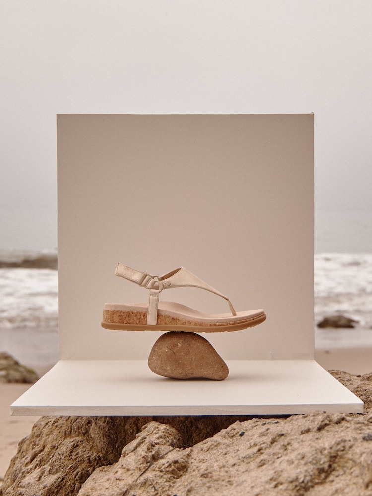 Vionic Wide Fit Kirra II Toe Post Sandals - Image 8 of 10